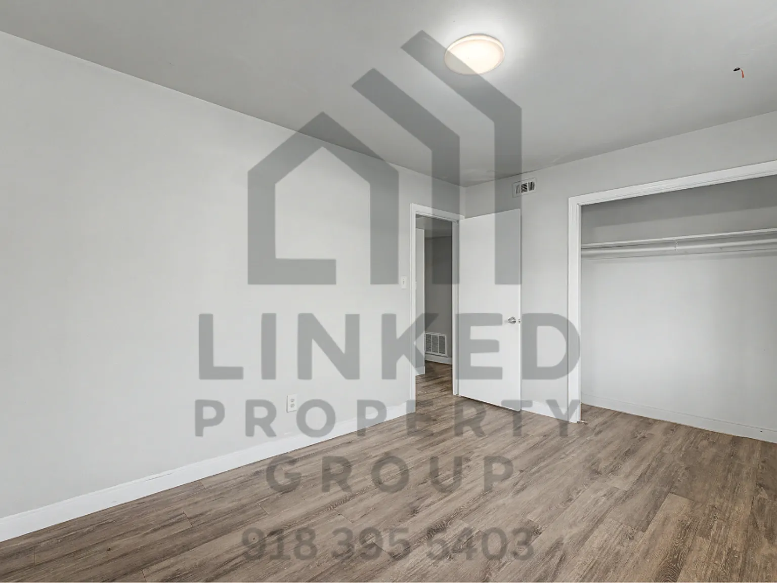 Evanston Apartments — Photo 2