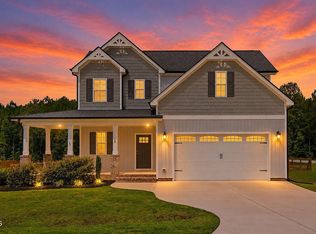 16 Sagebrook Ct, Zebulon, NC 27597