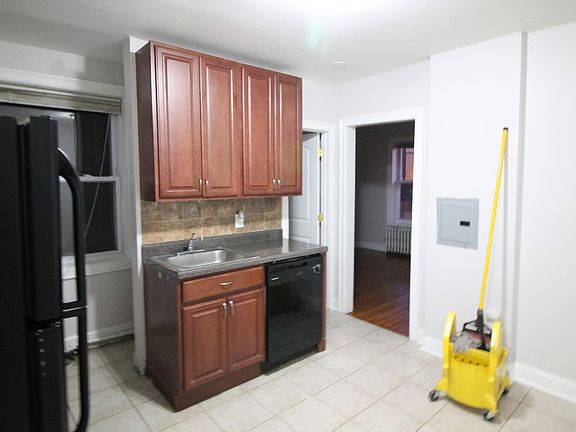 4th image of 38 Broadway APT 31