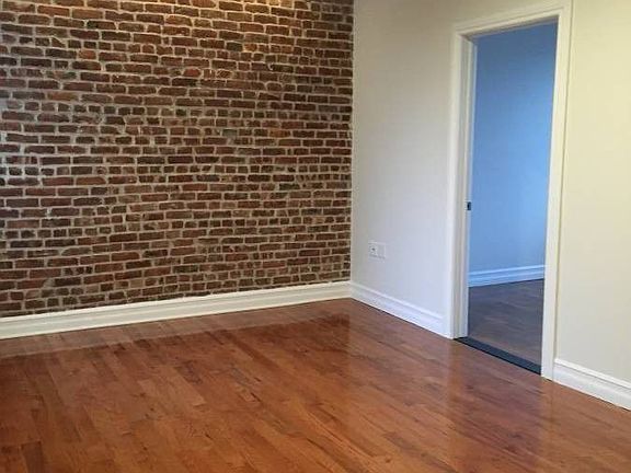 2nd image of 3114 34th St APT 12