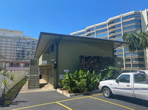 1551 Wilder Ave, Honolulu, HI 96822