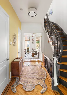 Sold by Compass | media 5