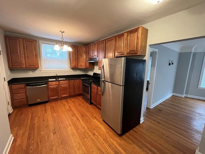 1st image of 4448 W Gunnison St APT 1A