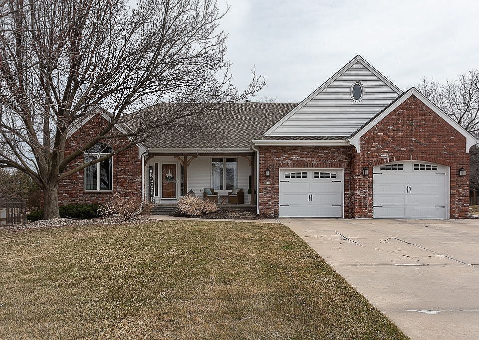 1st image of 3311 N 129th Cir