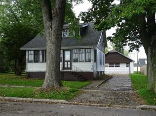 316 Lincoln Ave, Reeseville, WI 53579