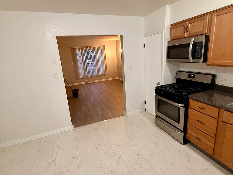 5252 Pine Tree Ln — Photo 5