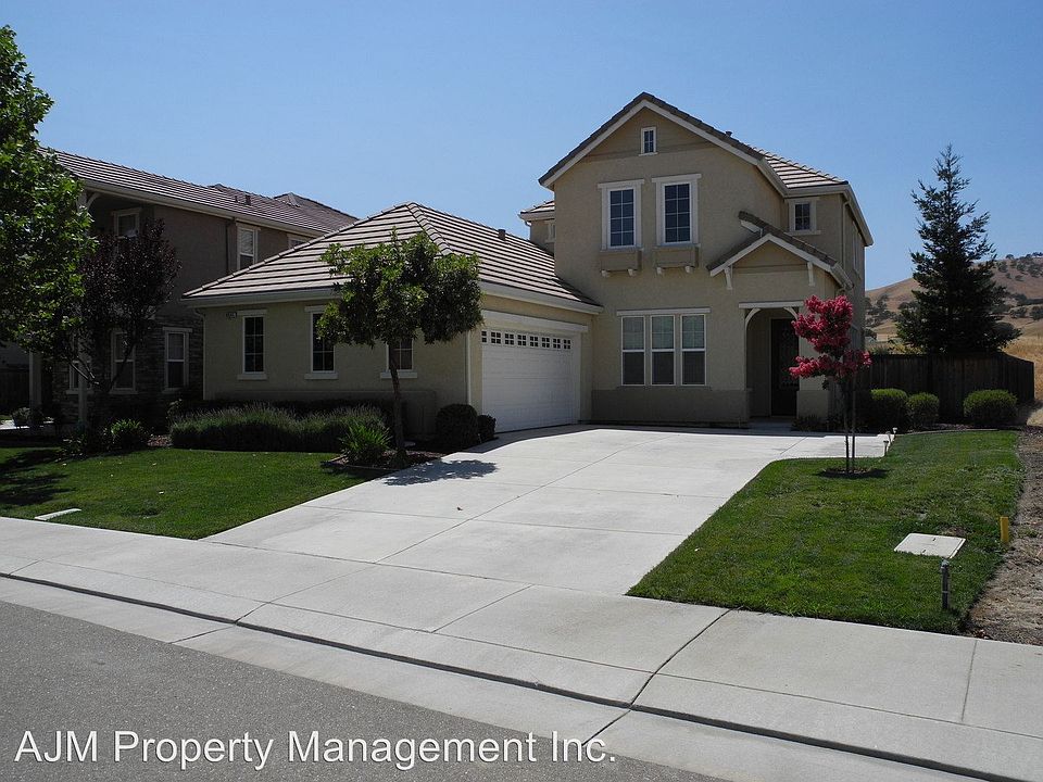 1st image of 9541 California Oak Cir