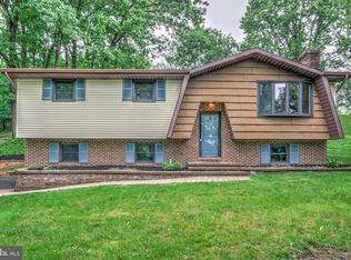 56 Clearview Rd, Willow Street, PA 17584