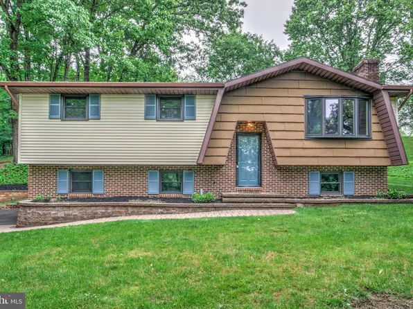 56 Clearview Rd, Willow Street, PA 17584