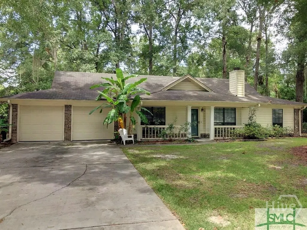 3 bed, 2.0 bath, 1380 sqft, $1,650 — Photo 1