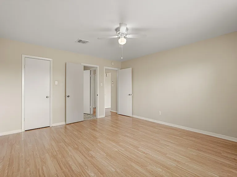 2911 Garden Ln — Photo 14