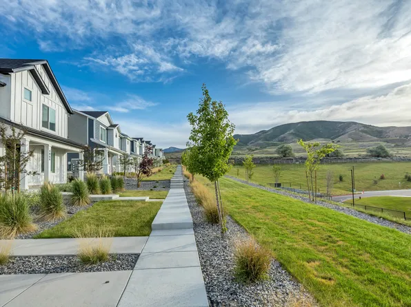 4064 S Pitchblack Ln W, Magna, UT 84044