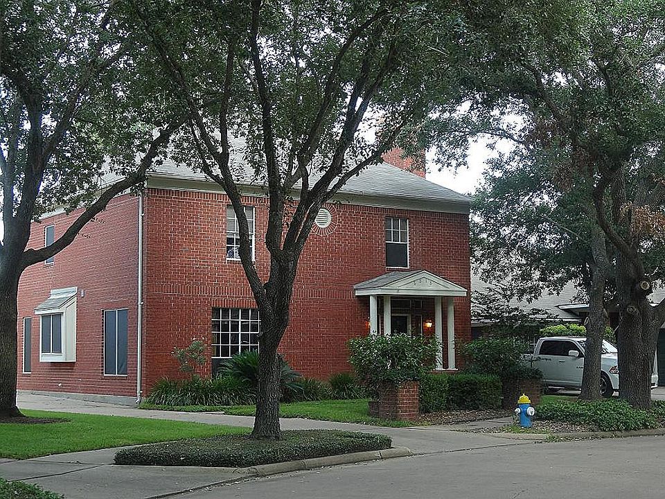 1st image of 6818 Hertford Park Dr