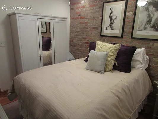 Rented by Compass | media 28