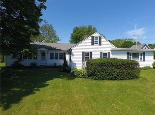 21 Camden Rd, Narragansett, RI 02882