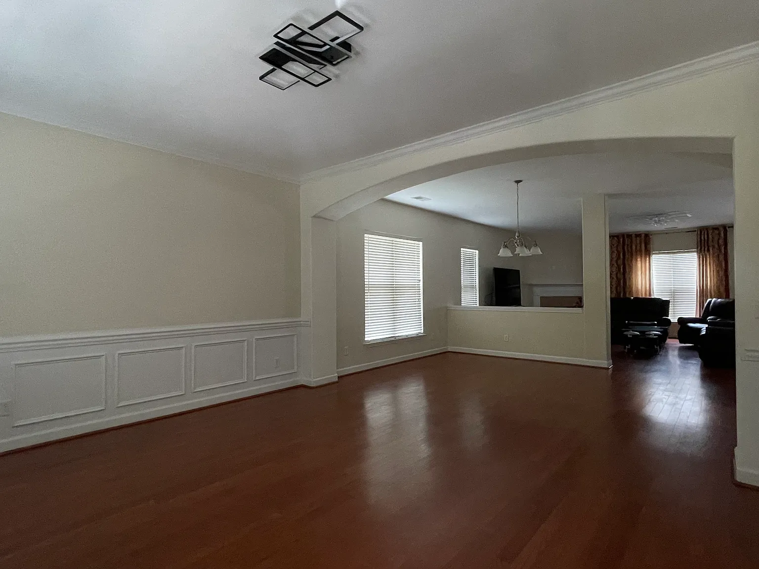 5 bed, 3.5 bath, 3118 sqft, $3,000 — Photo 4