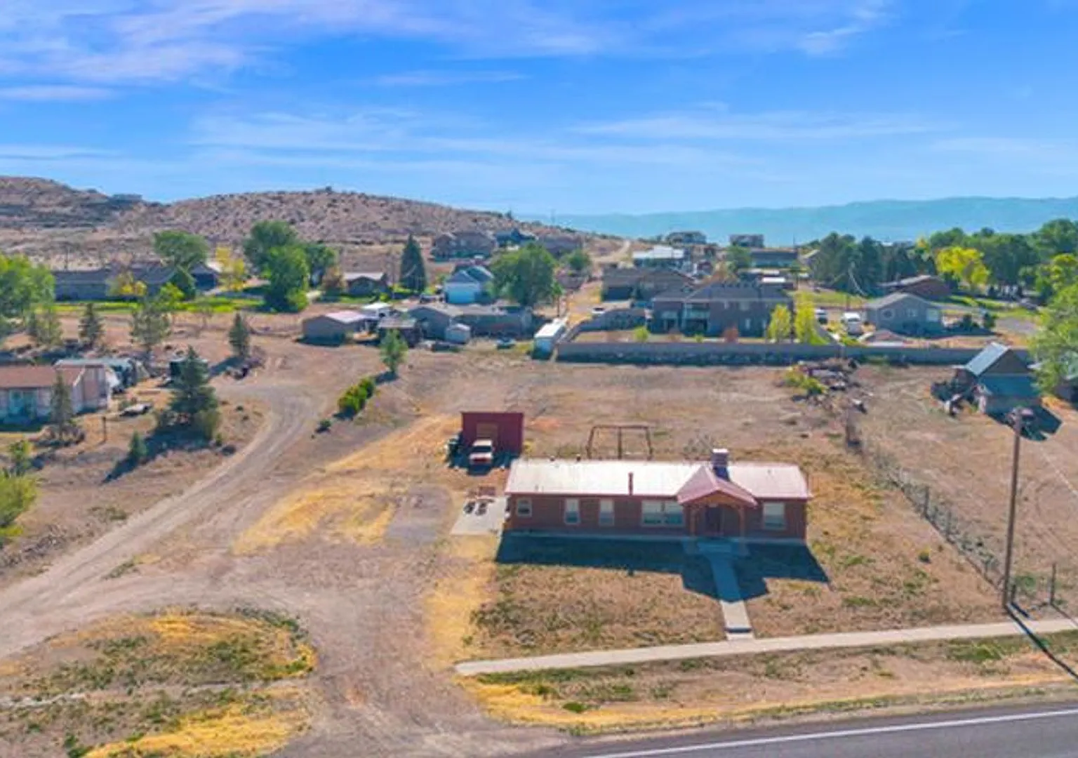 Welcoming home in Moroni, UT — Photo 1