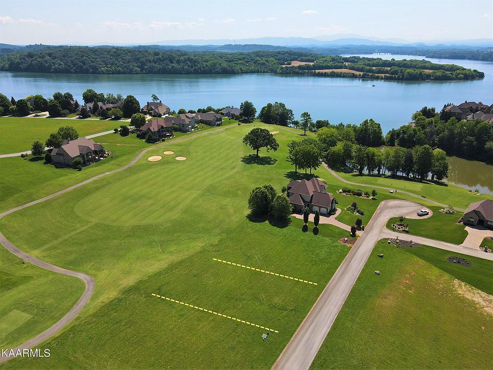 1st image of 135 Black Hawk Dr
