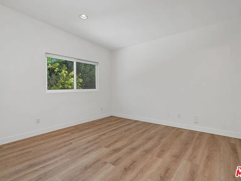 3023 Berkeley Ave #8 — Photo 28