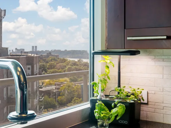 640 West 237th Street image 13 of 30