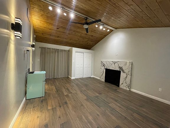 4th image of 13062 Palomar St