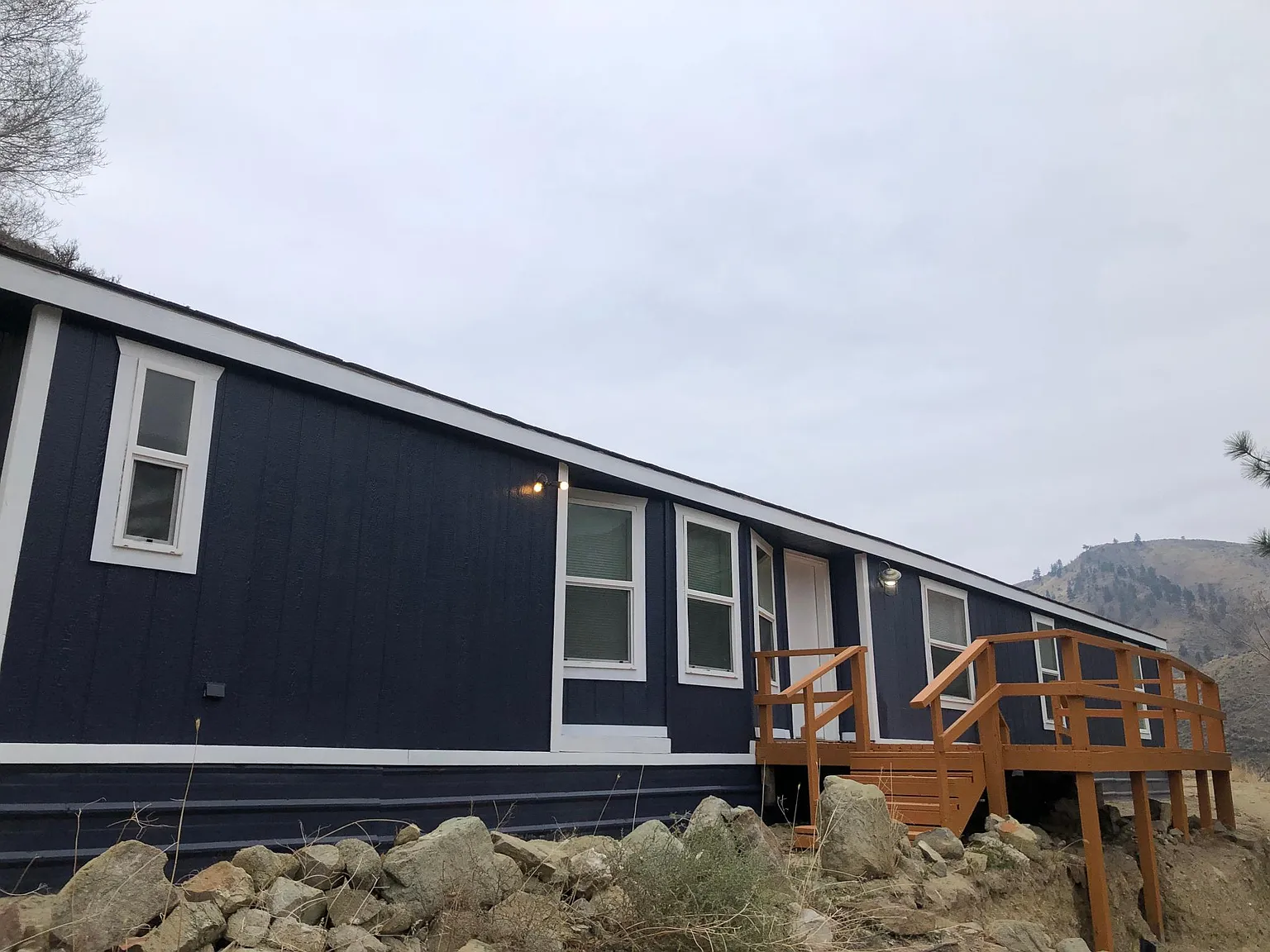 2414 Number 2 Canyon Rd — Photo 1