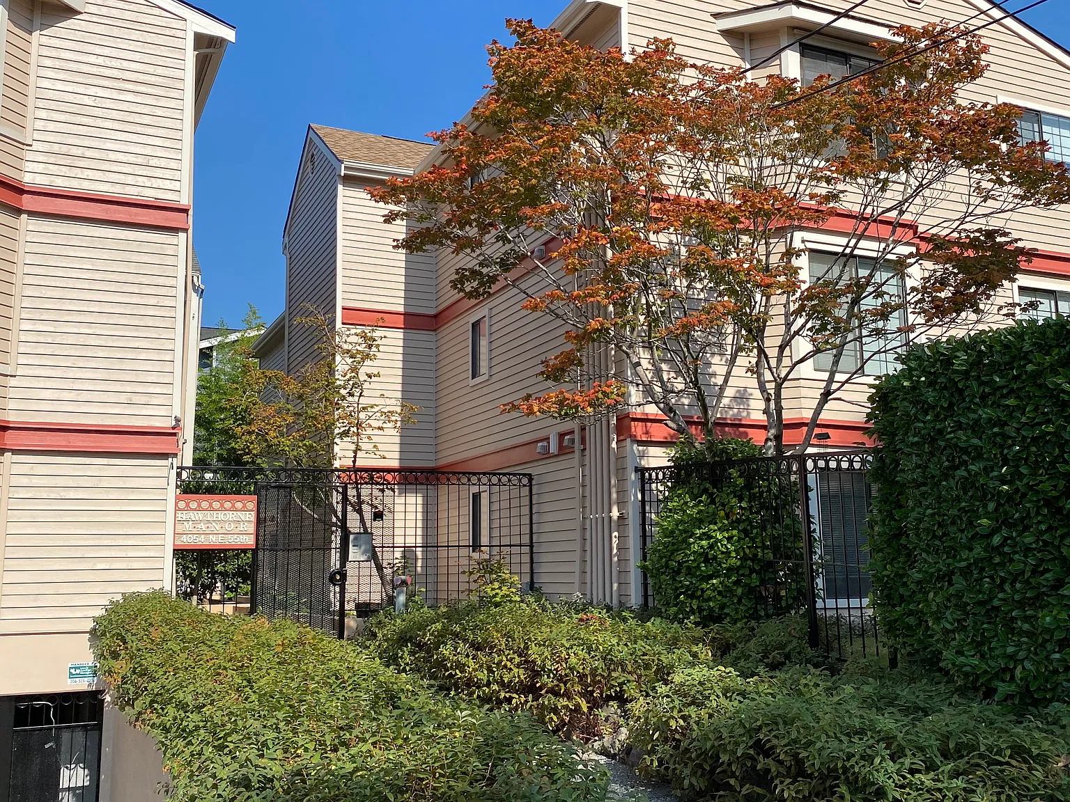 2 bed, 966 sqft, $2,895 — Photo 1