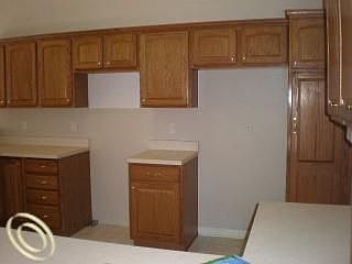 3rd image of 4983 Oakhill Dr #1
