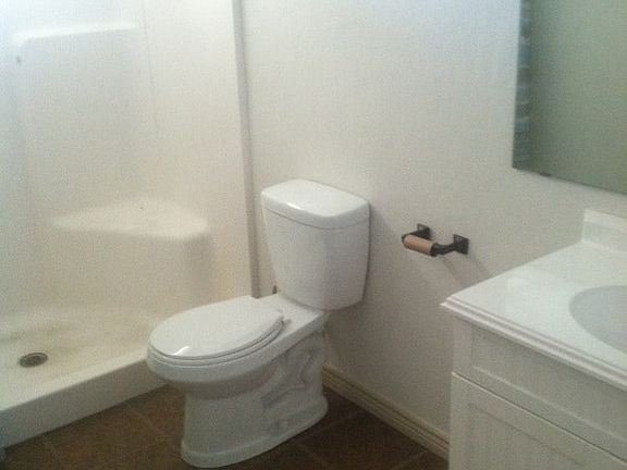 Master Bath (upstairs)