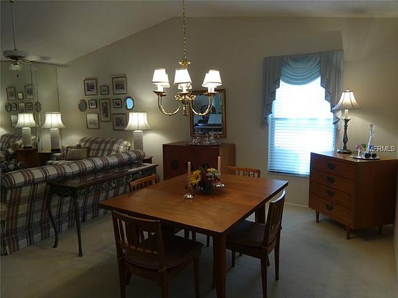 2nd image of 510 Oak Hill Cir #9