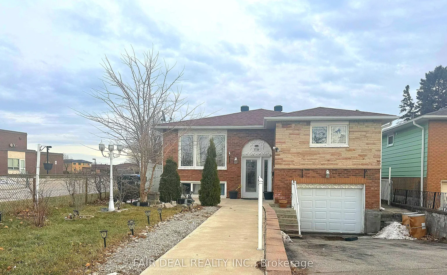 3720 Brandon Gate Dr photo 1