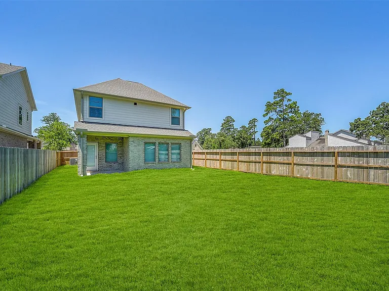 11928 Lakewood West Dr — Photo 22