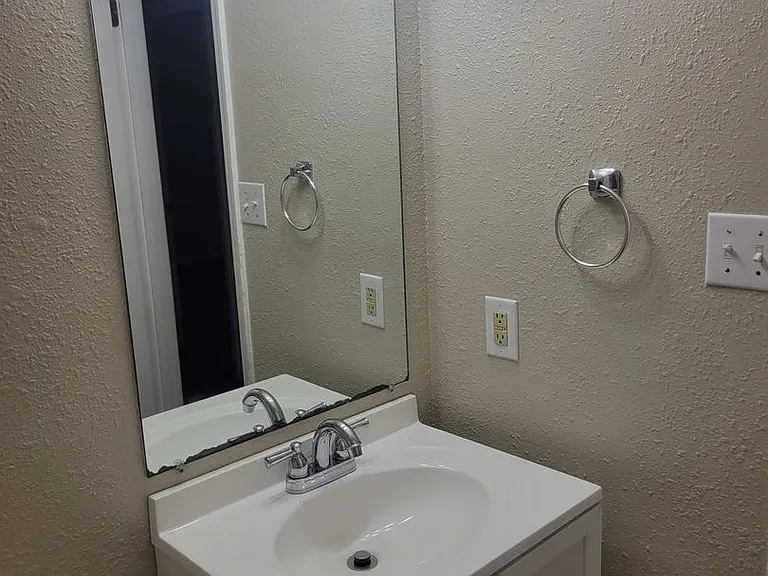 15 Lakewood Ct — Photo 12