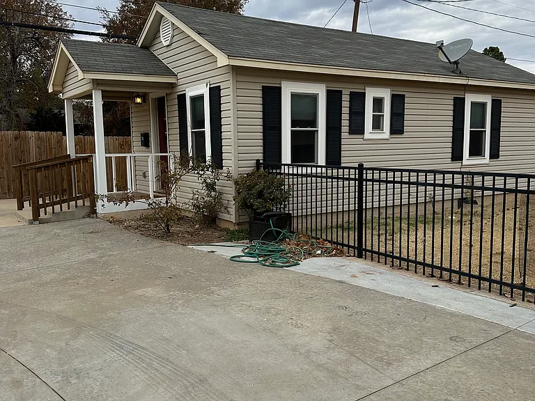 510 Walnut Ave — Photo 1