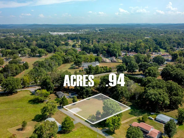 492 Oakwood Ter, Chickamauga, GA 30707
