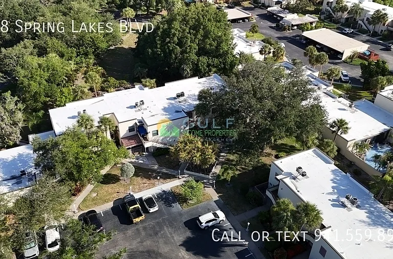 418 Spring Lakes Blvd — Photo 3