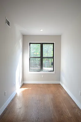 Rented by Miron Realty Group | media 94