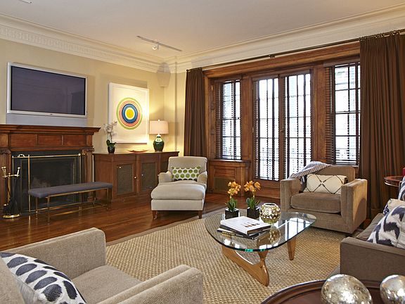 3rd image of 1 W 64th St APT 9C