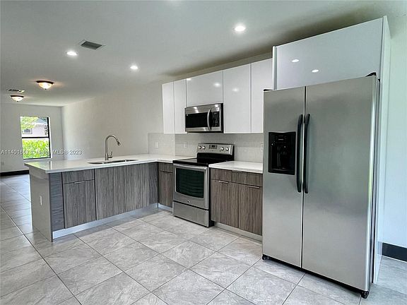 5th image of 1282 NW 102nd St #1282