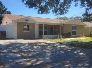 8813 Leeward Dr, Tampa, FL 33634