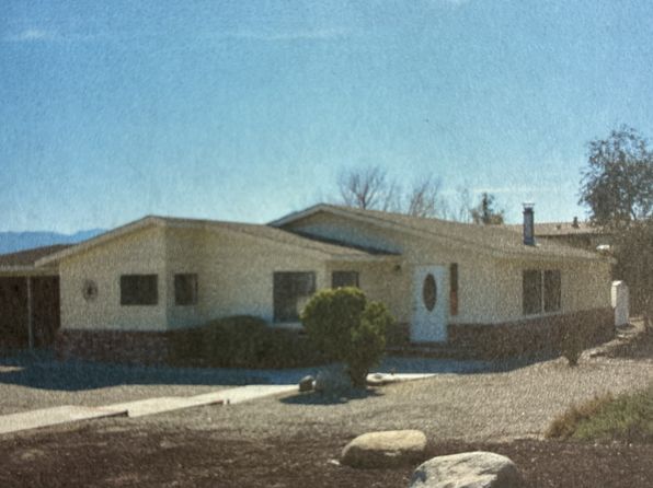 104 Lakeshore Dr