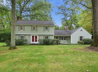 61 Wild Grove Ln, Longmeadow, MA 01106
