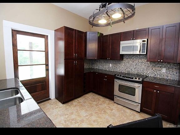 3rd image of 326 Forest Ave