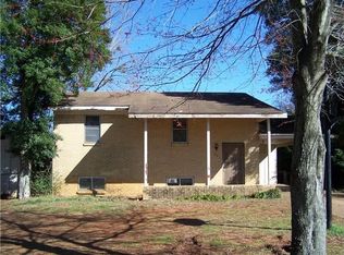 201 Glendale Ave, Muscle Shoals, AL 35661
