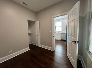 2249 W Cermak Rd #2R, Chicago, IL 60608