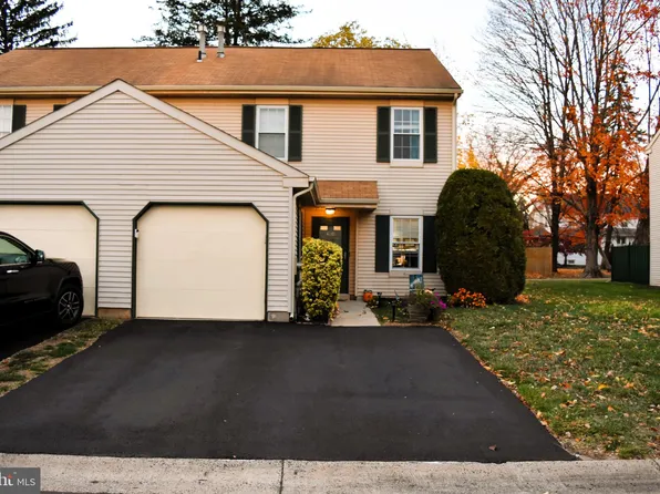650 Bayberry Ln, Yardley, PA 19067