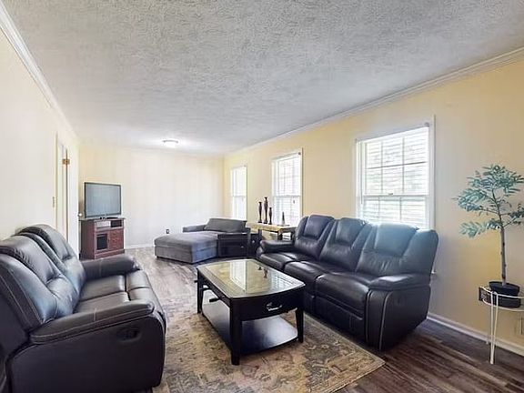 5th image of 2522 Pamela Dr