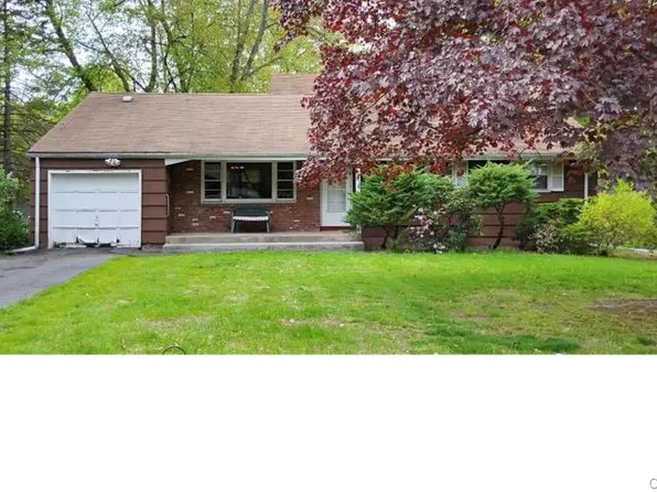 35 Old Middletown Road, New City, NY 10956