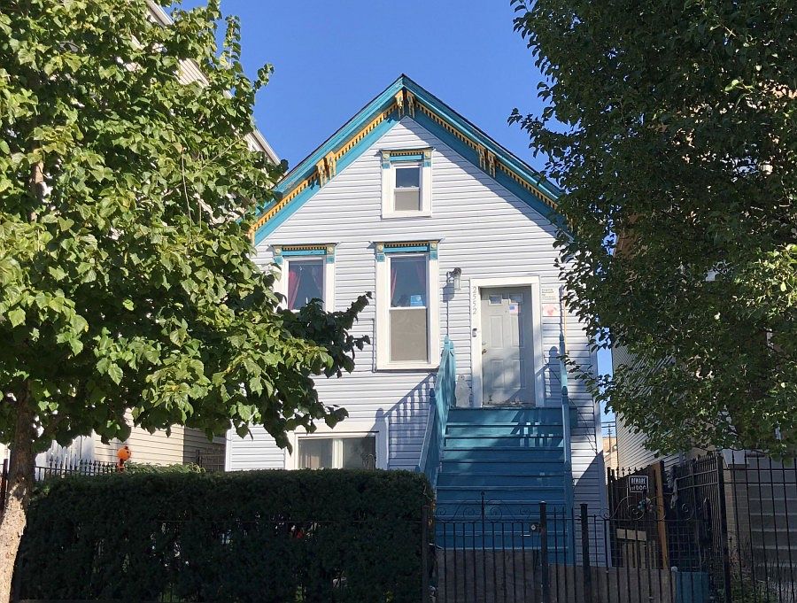 1st image of 2552 W Cortland St