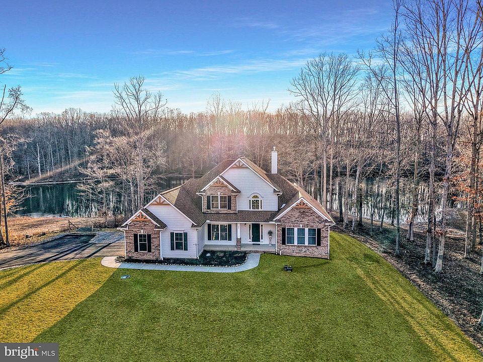 1st image of 225 Raven Rd